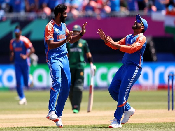टी20 विश्व कप: भारत ने पलटी हारी हुई बाज़ी, गेंदबाजों के जादू के साथ पाकिस्तान को दी शिकस्त