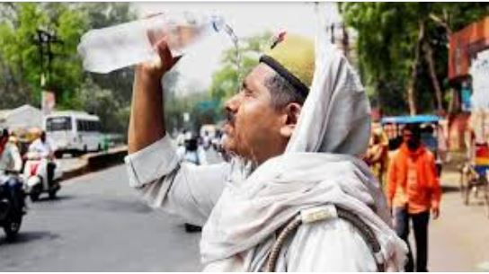 झुलसाती-तपाती गर्मी से दिल्ली-एनसीआर वालों को कब मिलेगी राहत? मौसम विभाग ने बताई तारीख