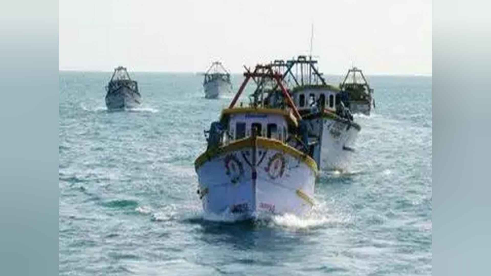 श्रीलंका नौसेना ने नेदुनथीवु के निकट तमिलनाडु के 22 मछुआरों को किया गिरफ्तार