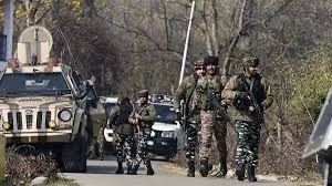 जम्मू-कश्मीर के कुलगाम में चार आतंकवादी ढेर; मुठभेड़ में एक जवान शहीद, ऑपरेशन जारी