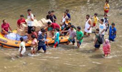 असम में बाढ़ से स्थिति बनी गंभीर, 29 जिलों में 24 लाख लोग प्रभावित, अब तक 70 लोगों की हो चुकी है मौत