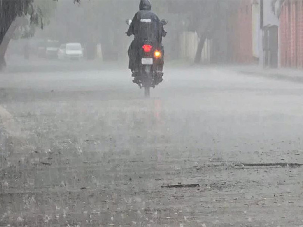 मौसम विभाग ने महाराष्ट्र के लिए जारी किया बारिश का अलर्ट, एनडीआरएफ की टीमें सतर्क