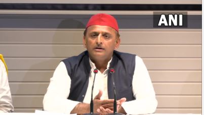 उपचुनाव से पहले समाजवादियों को बदनाम करना चाहती है भाजपा: अखिलेश यादव