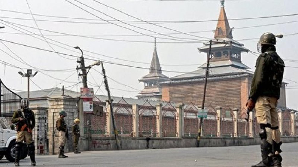 श्रीनगर की जामिया मस्जिद में पहली बार 136 दिनों बाद की गई नमाज अदा
