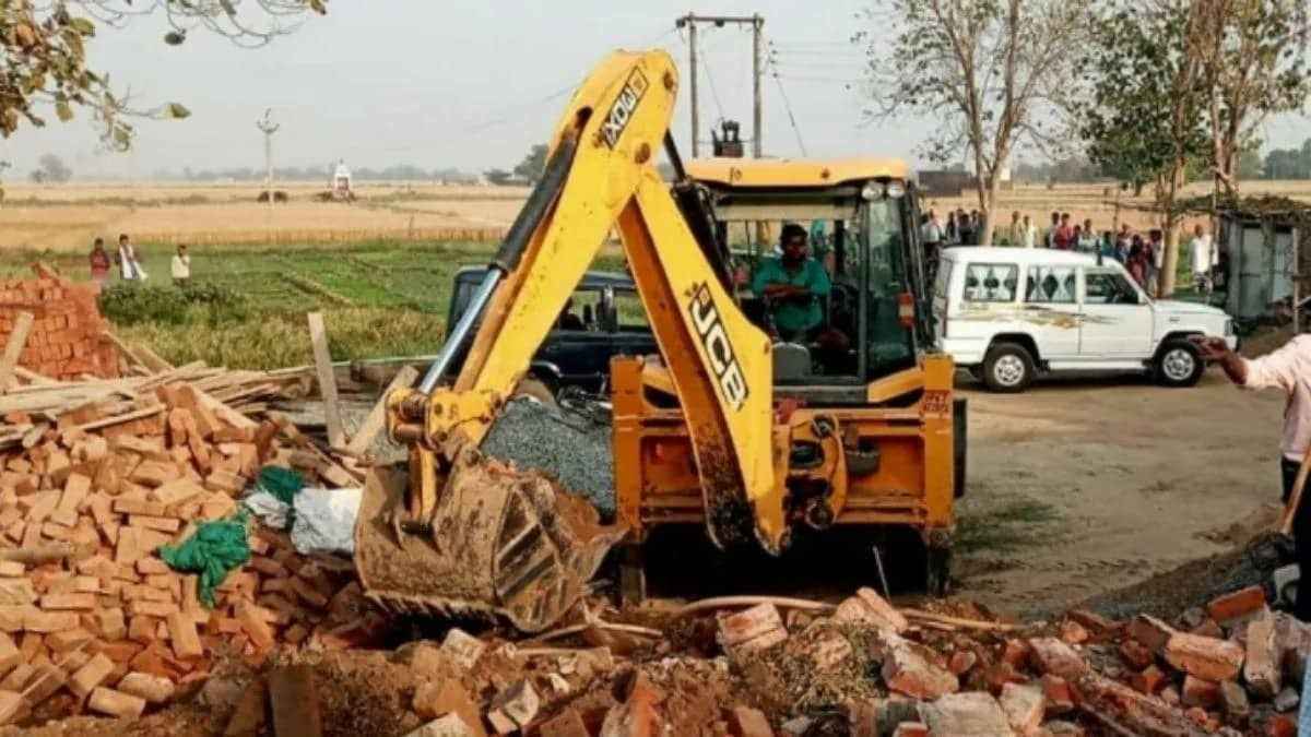 'किसी का भी घर गिराना असंवैधानिक...', बुलडोजर एक्शन पर सुप्रीम कोर्ट ने खींच दी लक्ष्मण रेखा