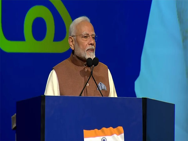 प्रधानमंत्री मोदी ने की कुवैत में प्रवासी भारतीयों की सराहना, कहा- भारत में है 