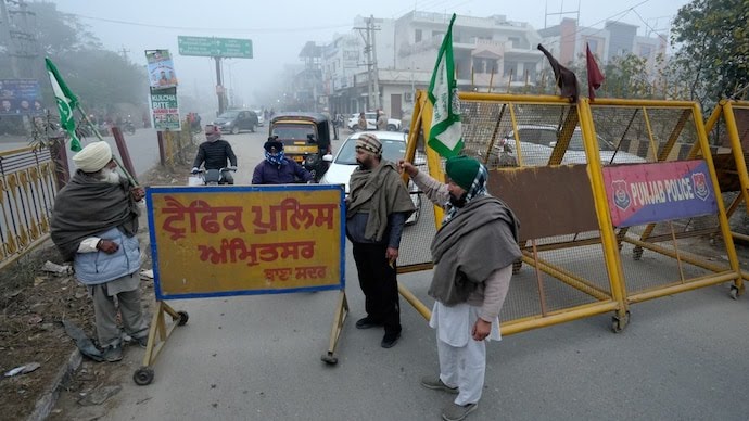 किसानों के पंजाब बंद से यातायात पूरी तरह से प्रभावित; रेल और बस सेवाएं भी स्थगित