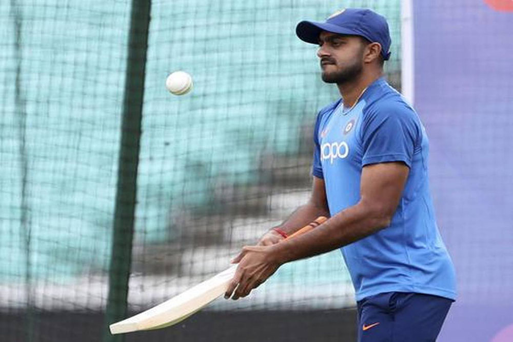 विश्व कप से पहले भारतीय टीम को झटका, अभ्यास के दौरान विजय शंकर चोटिल