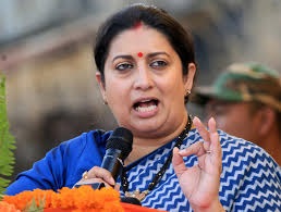 स्मृति ईरानी ने ओखला में भाजपा उम्मीदवार के लिए किया प्रचार, 'अधूरे' वादों को लेकर आप पर साधा निशाना