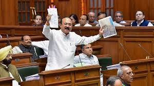 दिल्ली के मंत्री ने आप के बिजली कटौती के आरोपों के बीच ‘गलत सूचना’ देने पर आपराधिक कार्रवाई की दी चेतावनी
