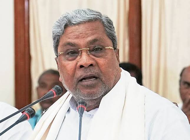 नेशनल हेराल्ड केस में ईडी की चार्जशीट पर घमासान, सिद्धारमैया बोले- 'बदले की राजनीति कर रही केंद्र सरकार'