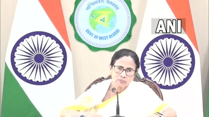 'राहत का एहसास': ममता ने बर्खास्त शिक्षकों की सेवा अवधि बढ़ाने के सुप्रीम कोर्ट के आदेश का किया  स्वागत