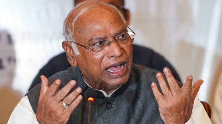 पहलगाम आतंकी हमला भारतीय राज्य पर सीधा हमला है, देश एकजुट होकर लड़ रहा है: खड़गे
