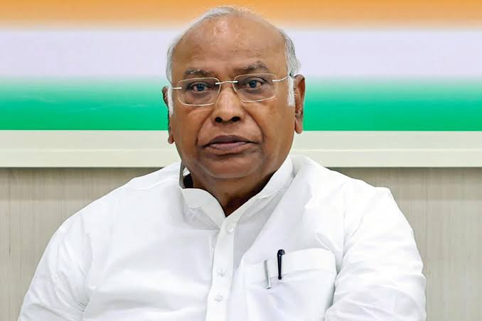 कांग्रेस ने आतंकी हमले के दोषियों के खिलाफ कार्रवाई में केंद्र को समर्थन दिया: खड़गे