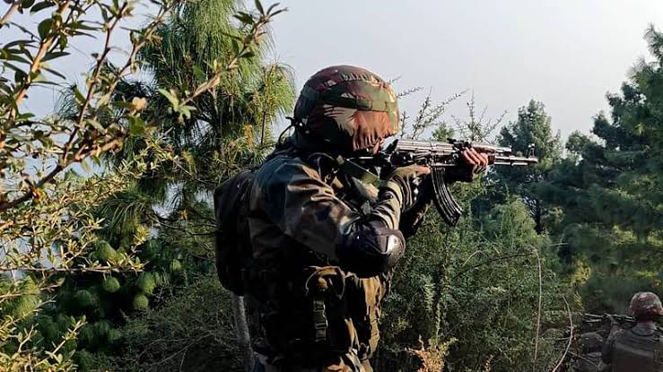 मध्य प्रदेश में हादसा, धार जिले में कार के खड़े ट्रक से टकराने से 4 लोगों की मौत