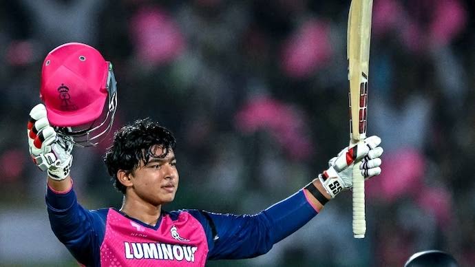 आईपीएल में तूफानी शतक जड़कर हीरो बने 14 साल के वैभव, बिहार सीएम नीतीश ने की इनाम की घोषणा