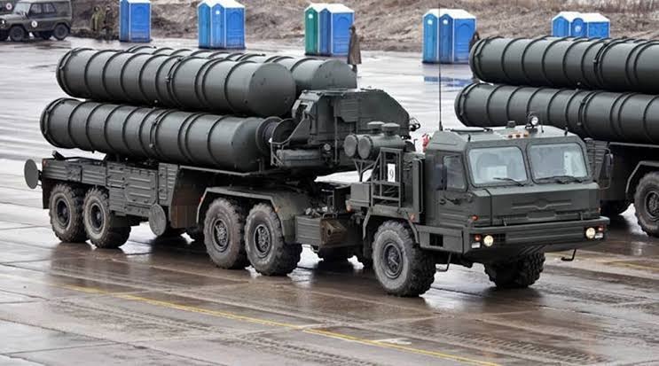 रूसी S-400 एयर डिफेंस सिस्टम कैसे बना 'सुदर्शन' चक्र? भारत पर इसे नहीं खरीदने का था दबाव