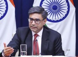 मिसरी 19 मई को संसदीय समिति को पाकिस्तान संबंधी स्थिति की जानकारी देंगे: शशि थरूर