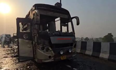 लखनऊ में दर्दनाक हादसा: बिहार से दिल्ली जा रही बस में लगी आग, 5 यात्रियों की जिंदा जलकर मौत
