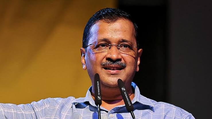 मुख्यधारा की पार्टियों की सांप्रदायिक राजनीति सभी समस्याओं की जड़: केजरीवाल