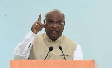 मोदी सरकार के सुरक्षा मुहैया नहीं कराने के कारण पहलगाम में 26 लोग मारे गए: कांग्रेस