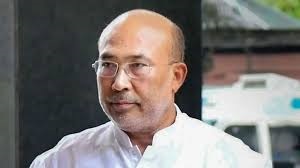 मणिपुर के पूर्व सीएम एन बीरेन सिंह ने राज्यपाल से राज्य के मौजूदा हालात पर की चर्चा, प्रदर्शनकारियों को आमंत्रित करने का  किया आग्रह