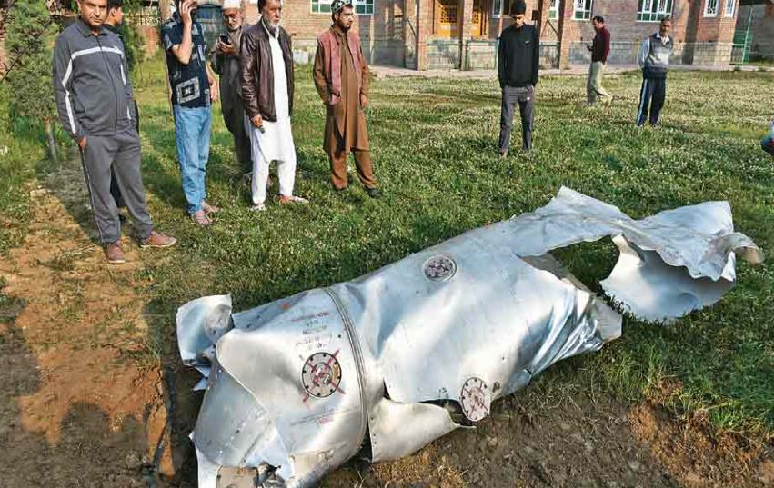 कश्मीर के मोर्चे सेः तबाही के मंजर