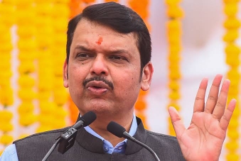 पुणे दहेज -आत्महत्या मामला: सीएम फडणवीस की सख्ती, कहा- किसी को नहीं बख्शा जायेगा