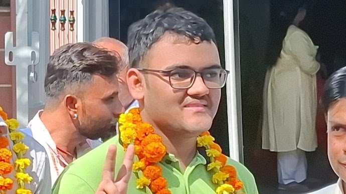 जेईई-एडवांस्ड परिणाम: दिल्ली जोन के रजित गुप्ता ने टॉप किया, देवदत्ता माझी रहीं महिला टॉपर