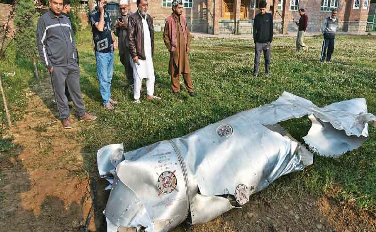 कश्मीर के मोर्चे सेः तबाही के मंजर