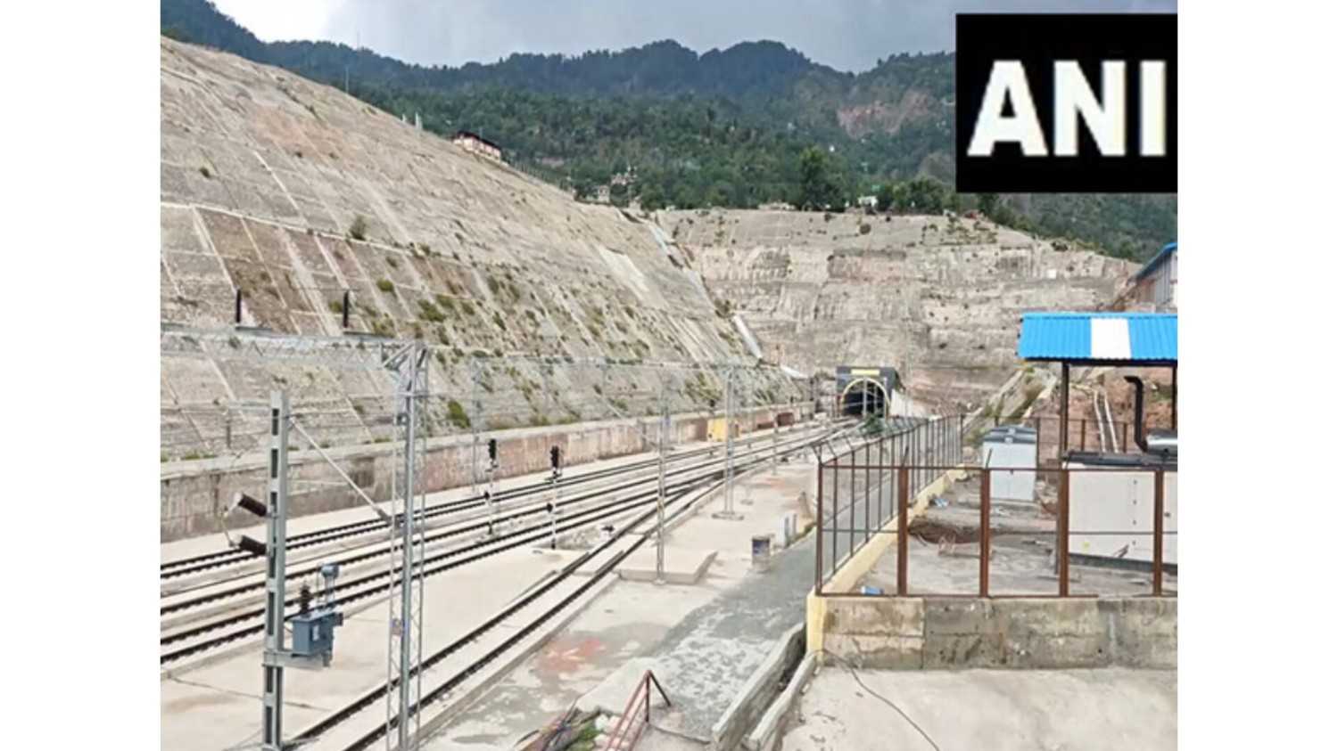जम्मू-कश्मीर: पीएम मोदी 6 जून को चेनाब ब्रिज का उद्घाटन करेंगे और वंदे भारत को हरी झंडी दिखाएंगे
