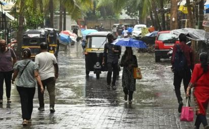 मुंबई में भारी बारिश: शहर के लिए ‘येलो अलर्ट’, पड़ोसी जिलों के लिए ‘ऑरेंज अलर्ट’ जारी