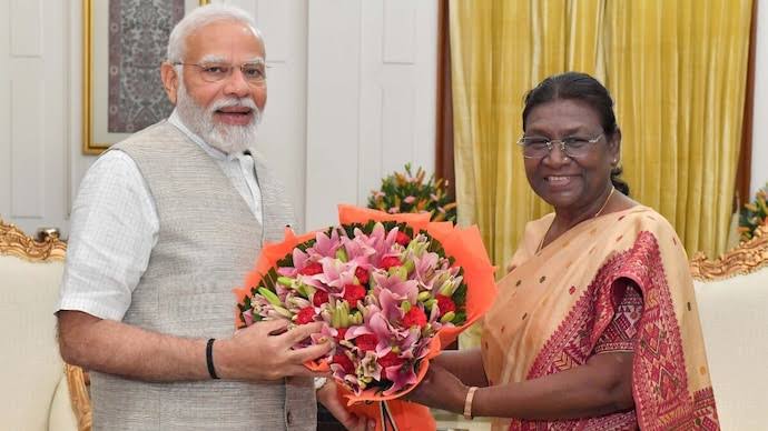 राष्ट्रपति द्रौपदी मुर्मू का 67वां जन्मदिन, पीएम मोदी-राहुल गांधी समेत अन्य नेताओं ने दी शुभकामनाएं