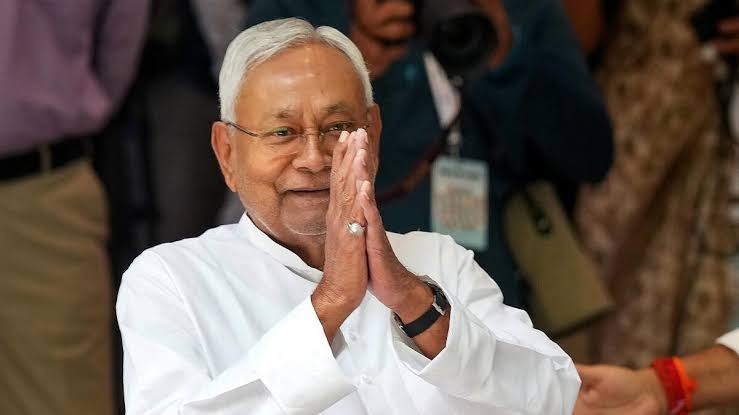 बिहार चुनाव से पहले नीतीश कुमार का बड़ा ऐलान:  पेंशन 400 से बढ़कर 1100 रुपये प्रतिमाह