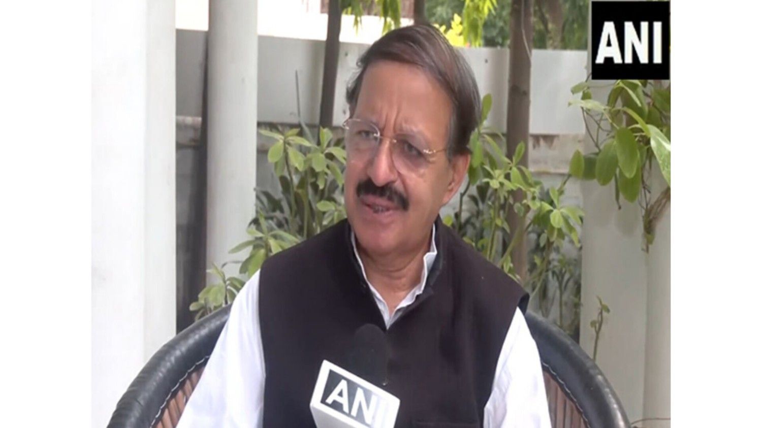 गुजरात: कांग्रेस नेता हीरा और दिग्विजय जोतवा की गिरफ्तारी पर राशिद अल्वी का बयान, कहा