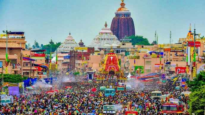 ओडिशा के पुरी में गुंडिचा मंदिर के पास भगदड़ में 3 की मौत, 50 घायल; सीएम ने माफी मांगी