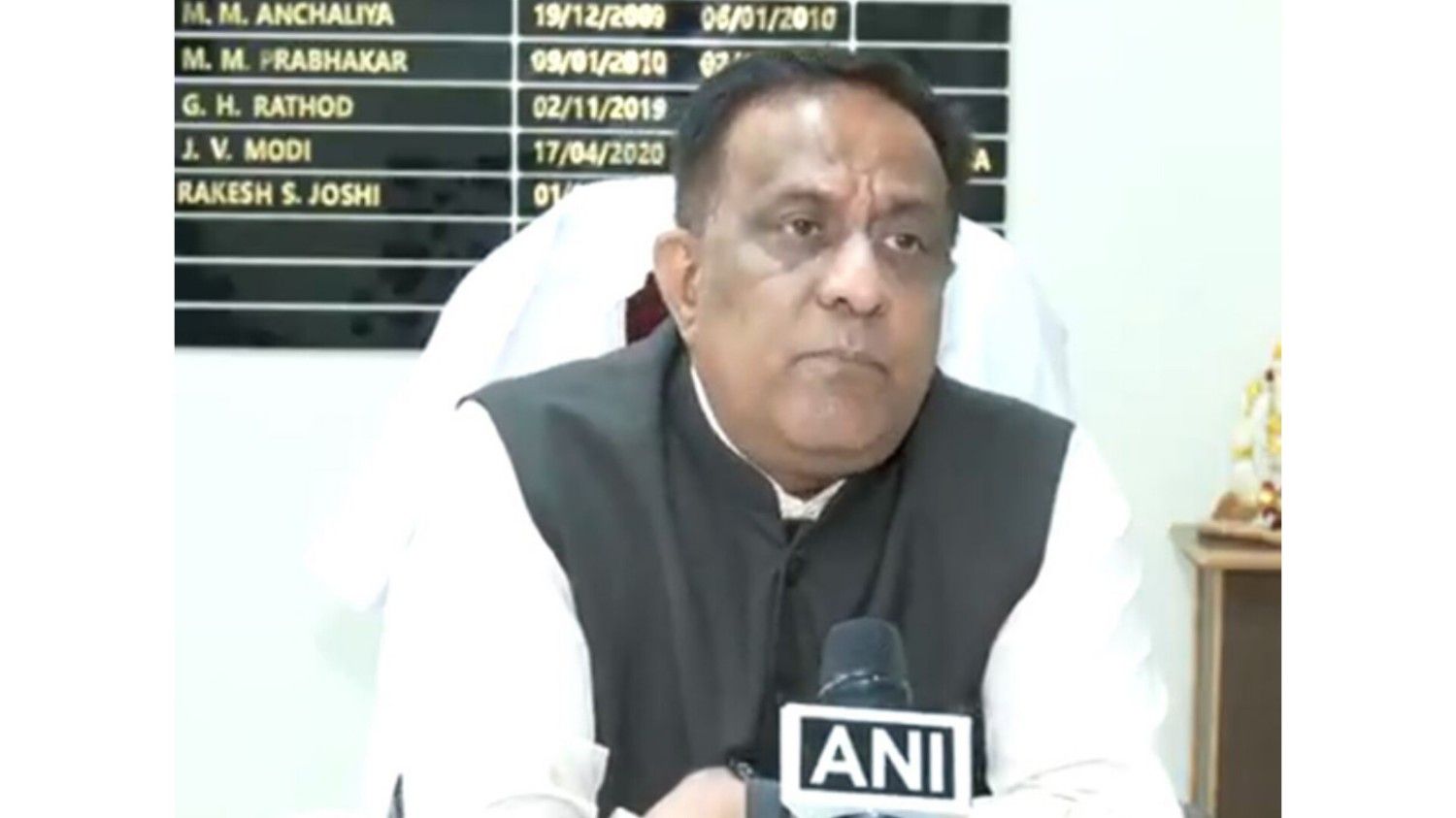 एयर इंडिया विमान दुर्घटना: 260 मृतकों के शव परिजनों को सौंपे गए