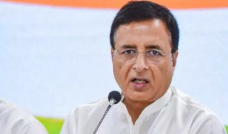 मोदी सरकार की ‘मजदूर विरोधी, किसान विरोधी’ नीतियों के विरोध में है हड़ताल: सुरजेवाला