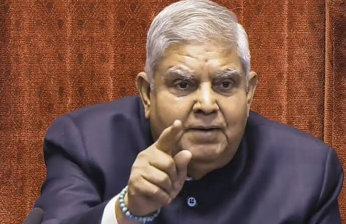 स्वास्थ्य कारण’ या कुछ और? धनखड़ के इस्तीफे के सियासी मायने