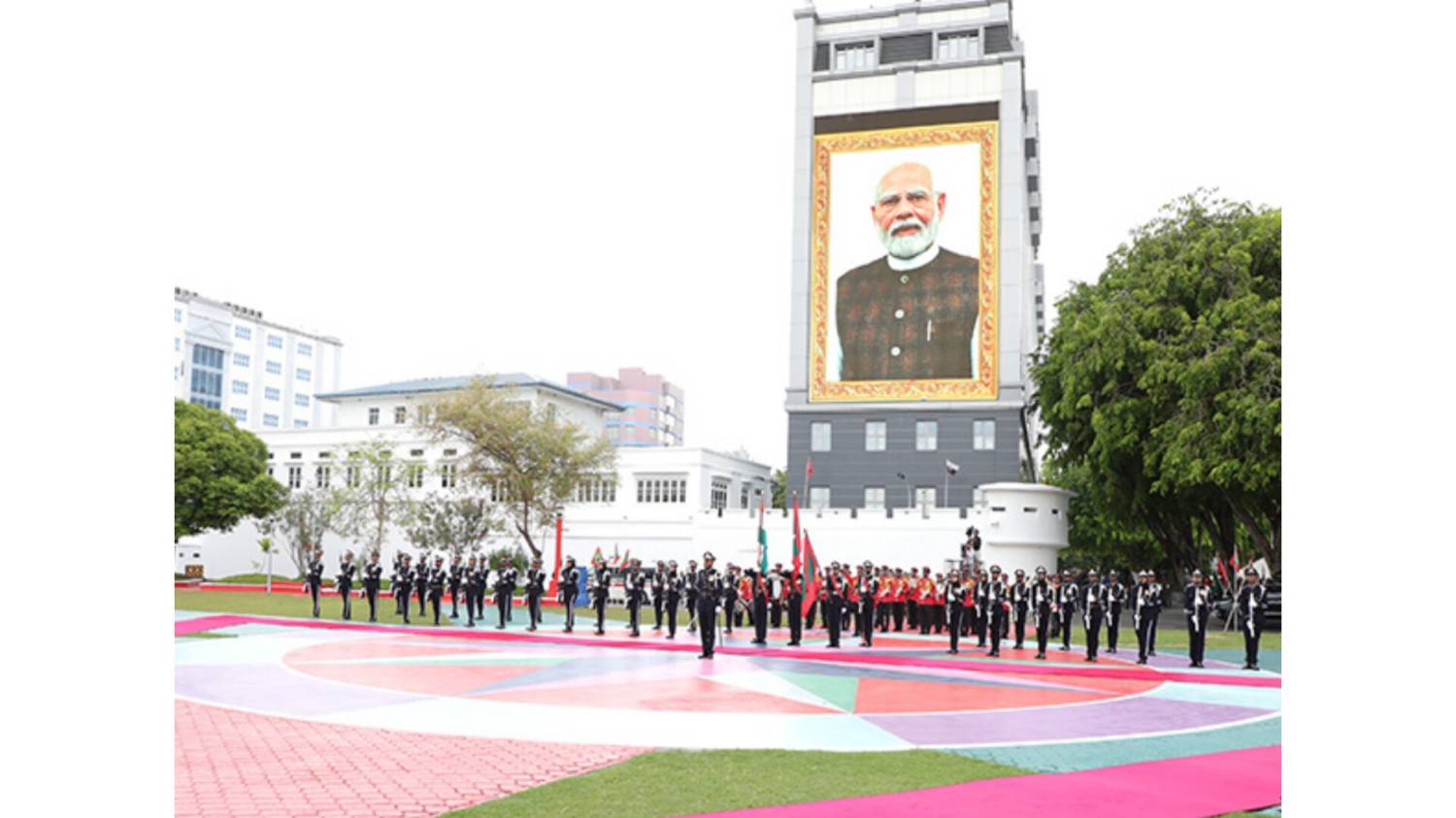 मालदीव राष्ट्रीय रक्षा बल ने प्रधानमंत्री मोदी को आतिथ्य स्वरूप 'हैयकोल्हू' उपहार स्वरूप दिया