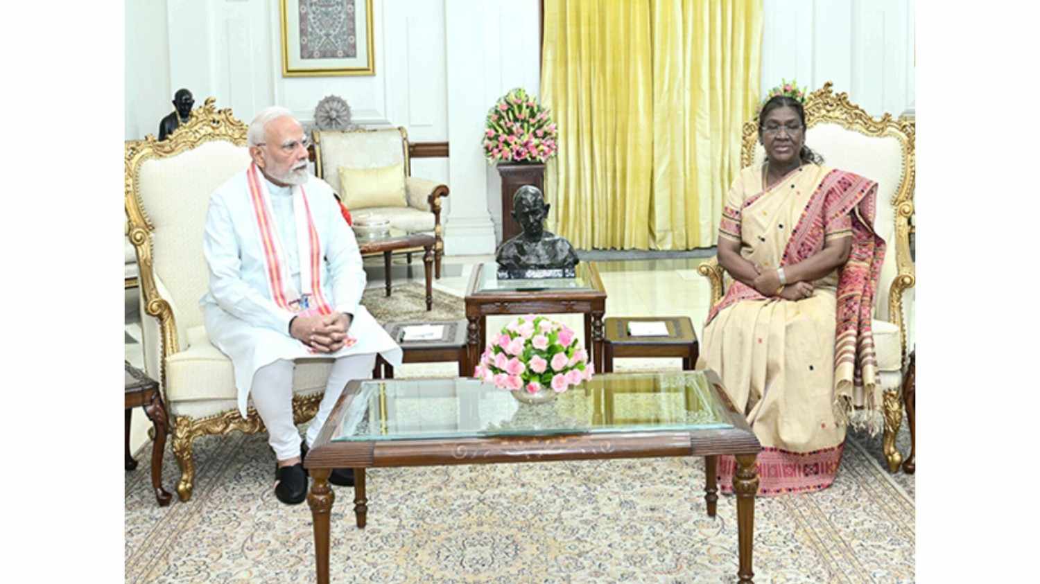 पीएम मोदी ने दिल्ली में राष्ट्रपति द्रौपदी मुर्मू से मुलाकात की