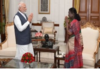 प्रधानमंत्री मोदी ने राष्ट्रपति मुर्मू से की मुलाकात, क्या हुई बात?