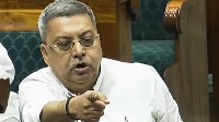 टीएमसी में बगावत की आहट? कल्याण बनर्जी ने लोकसभा चीफ व्हिप पद से दिया इस्तीफा