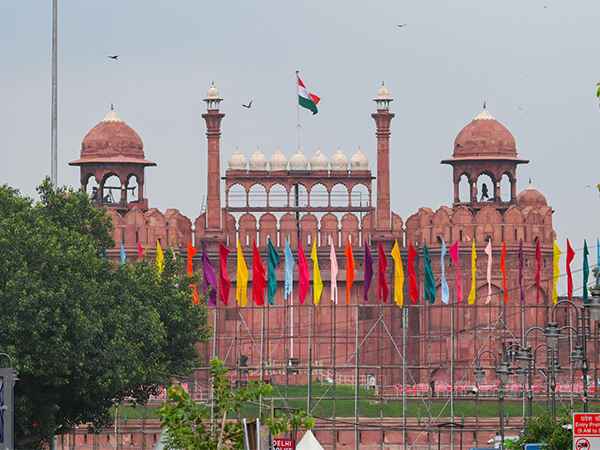 स्वतंत्रता दिवस: लाल किले पर एआई निगरानी, 20,000 जवान तैनात; देशभर में सुरक्षा कड़ी