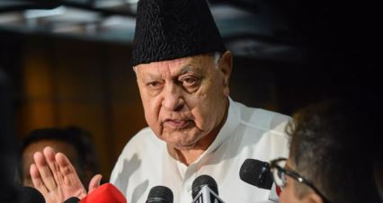 जम्मू कश्मीर को पूर्ण राज्य का दर्जा दिलाने के लिए हस्ताक्षर अभियान जोर-शोर से चलाया जाएगा: फारूक अब्दुल्ला