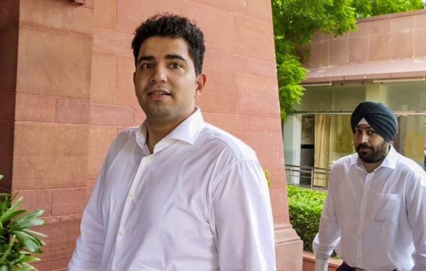विकलांगों का मज़ाक उड़ाने पर सुप्रीम कोर्ट की फटकार, कॉमेडियंस को मांफी मांगने का आदेश