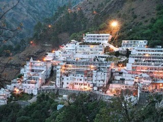 माता वैष्णव यात्रा देवी मार्ग पर भूस्खलन, 5 की मौत, 14 घायल