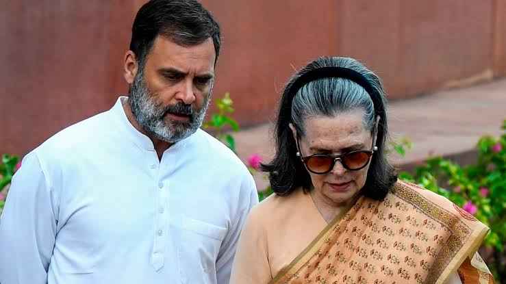 कांग्रेस ने भाजपा को जिताने के लिए दिल्ली चुनाव लड़ा, करोड़ों रुपये खर्च किए: आप