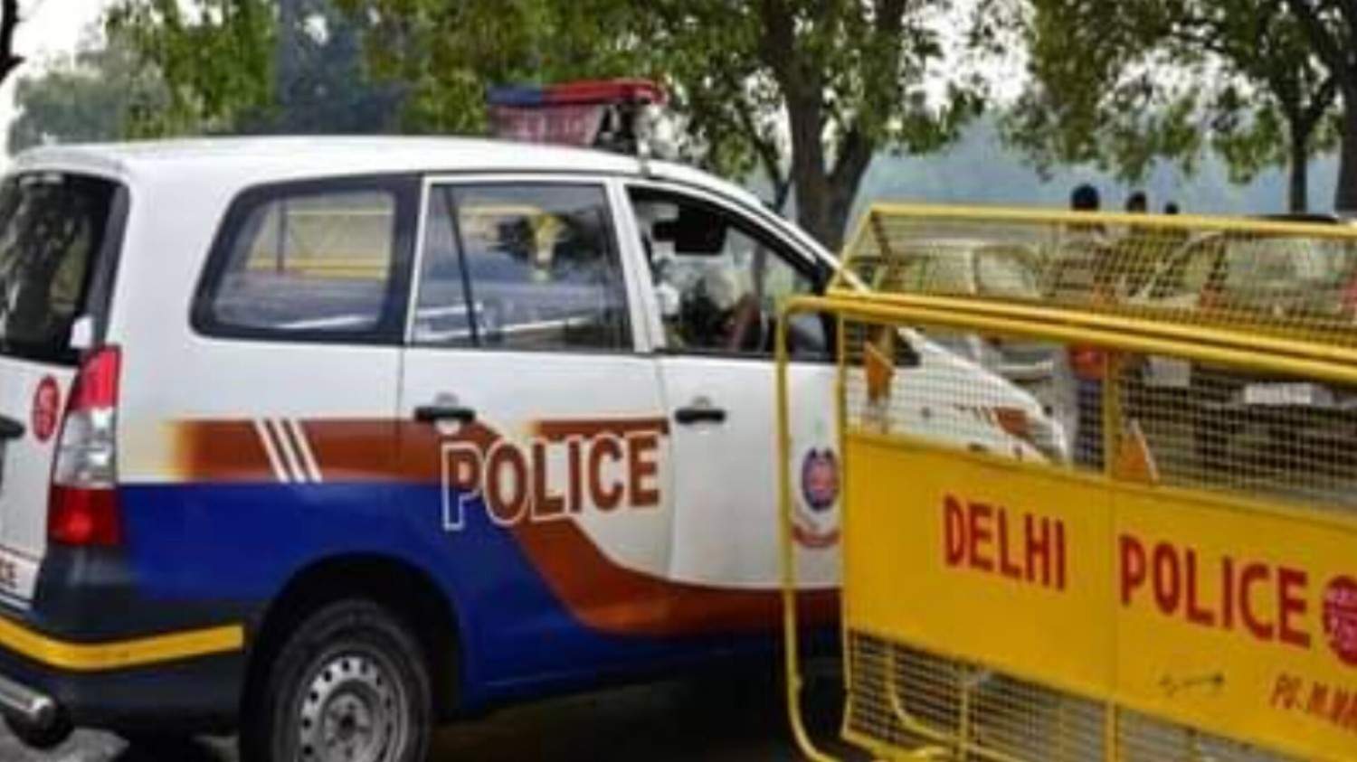 दिल्ली: तीन मैक्स अस्पतालों को मिली बम से उड़ाने की धमकी, सुरक्षा टीमें चला रही हैं तलाशी अभियान