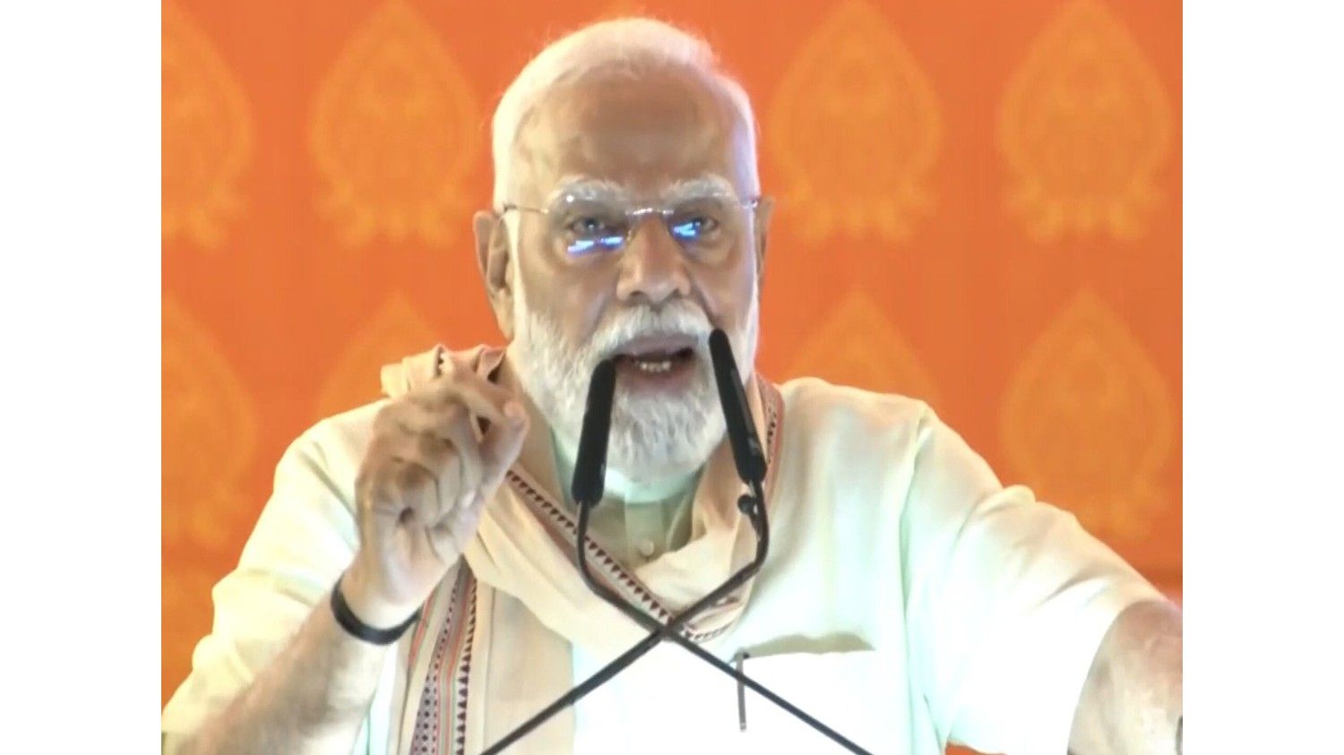 पीएम मोदी ने पूर्णिया में 'सबका साथ सबका विश्वास' पर डाला प्रकाश, कहा 